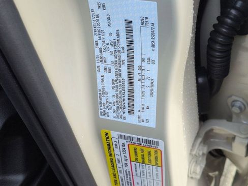 New 2025 Ford Ranger XLT w/ FX4 Off-Road Package image 32