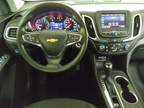 Used 2021 Chevrolet Equinox LT FWD image 22