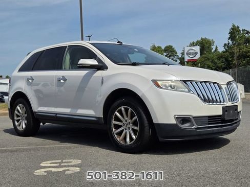Used 2014 Lincoln MKX FWD w/ Equipment Group 101A image 7