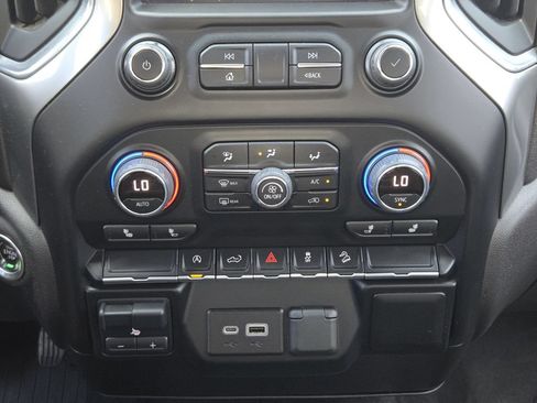 Used 2021 Chevrolet Silverado 1500 RST AWD/4WD image 14