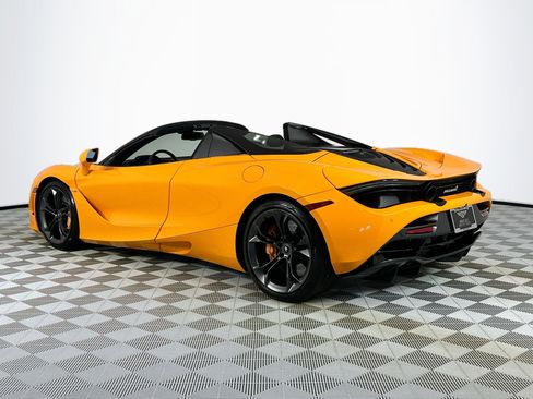 Used 2020 McLaren 720S Spider image 7