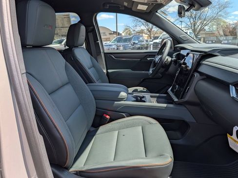 New 2026 GMC Acadia AT4 w/ Luxury Package AWD/4WD image 24