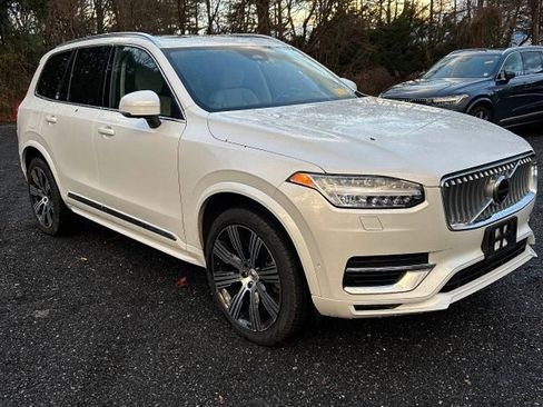 Certified 2024 Volvo XC90 T8 Plus image 4