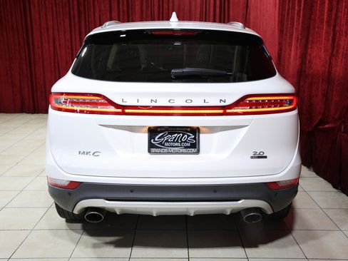 Used 2016 Lincoln MKC Select FWD image 10
