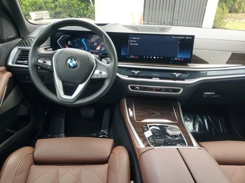 Used 2026 BMW X5 sDrive40i RWD image 12