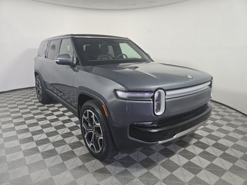 Used 2025 Rivian R1S Adventure AWD/4WD image 7