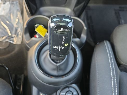 Used 2022 MINI Cooper John Cooper Works w/ Premium Package image 19