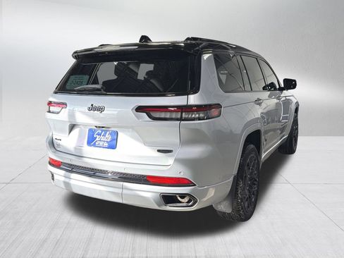 Used 2025 Jeep Grand Cherokee L Summit w/ Obsidian Package image 7