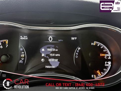 Used 2021 Jeep Grand Cherokee Laredo X AWD/4WD image 14