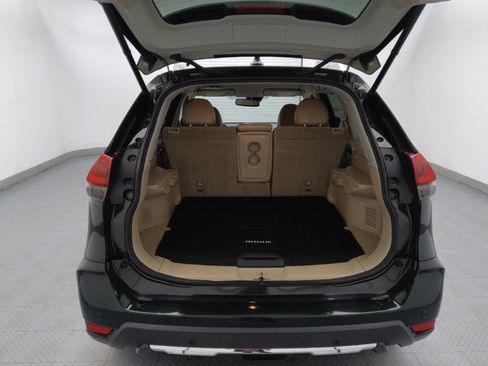 Used 2020 Nissan Rogue SL FWD image 29