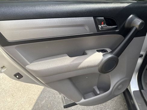 Used 2011 Honda CR-V EX image 16