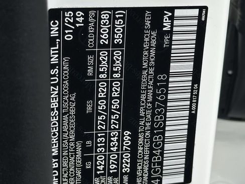 Used 2025 Mercedes-Benz GLE 450e 4MATIC image 36