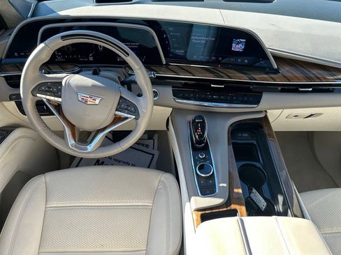 Certified 2023 Cadillac Escalade Sport Platinum image 19