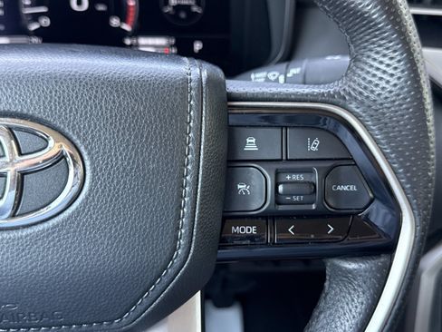 Used 2024 Toyota Tundra Limited AWD/4WD image 22