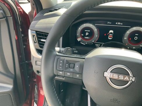 Used 2025 Nissan Rogue SL w/ Tech Package AWD/4WD image 20