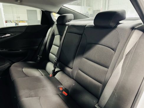 Used 2024 Chevrolet Malibu LT image 27