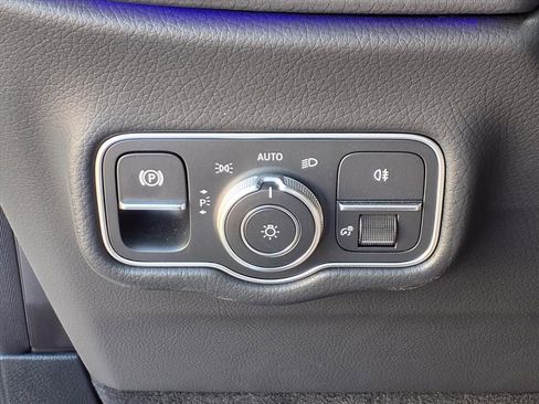 Used 2025 Mercedes-Benz G 550 image 19