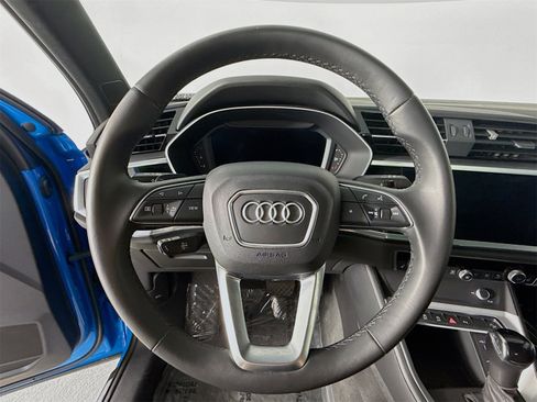 Used 2022 Audi Q3 2.0T Premium image 11