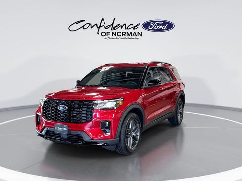 New 2026 Ford Explorer ST-Line w/ ST-Line Street Pack AWD/4WD image 3