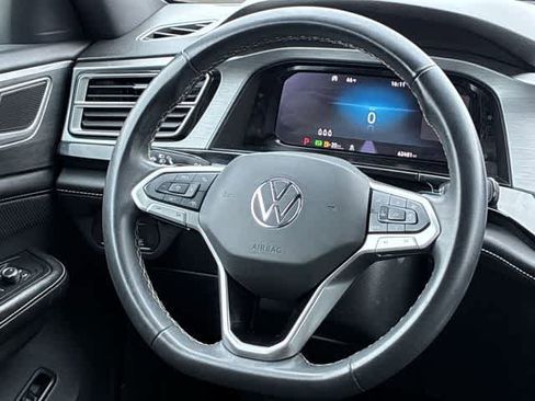 Used 2024 Volkswagen Atlas Cross Sport SE FWD image 25