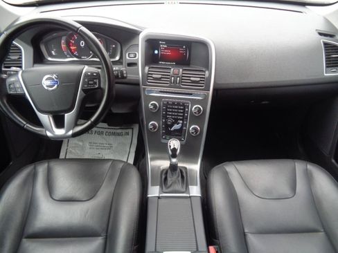 Used 2016 Volvo XC60 T6 w/ Proximity Package AWD/4WD image 7