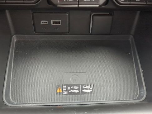 Used 2023 GMC Yukon AT4 w/ AT4 Premium Plus Package image 21