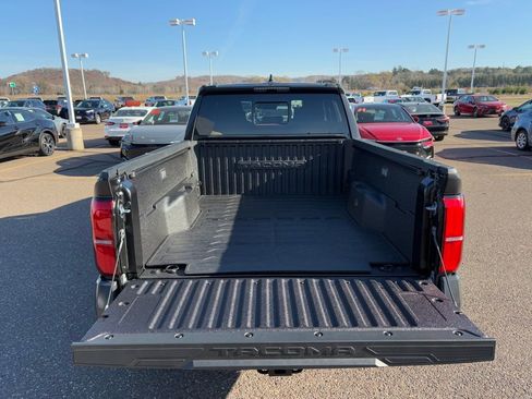 New 2025 Toyota Tacoma SR5 image 4