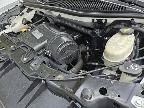 Used 2017 Chevrolet Express 2500 RWD image 44
