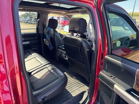 Used 2020 Ford F150 Lariat w/ Equipment Group 502A Luxury AWD/4WD image 11