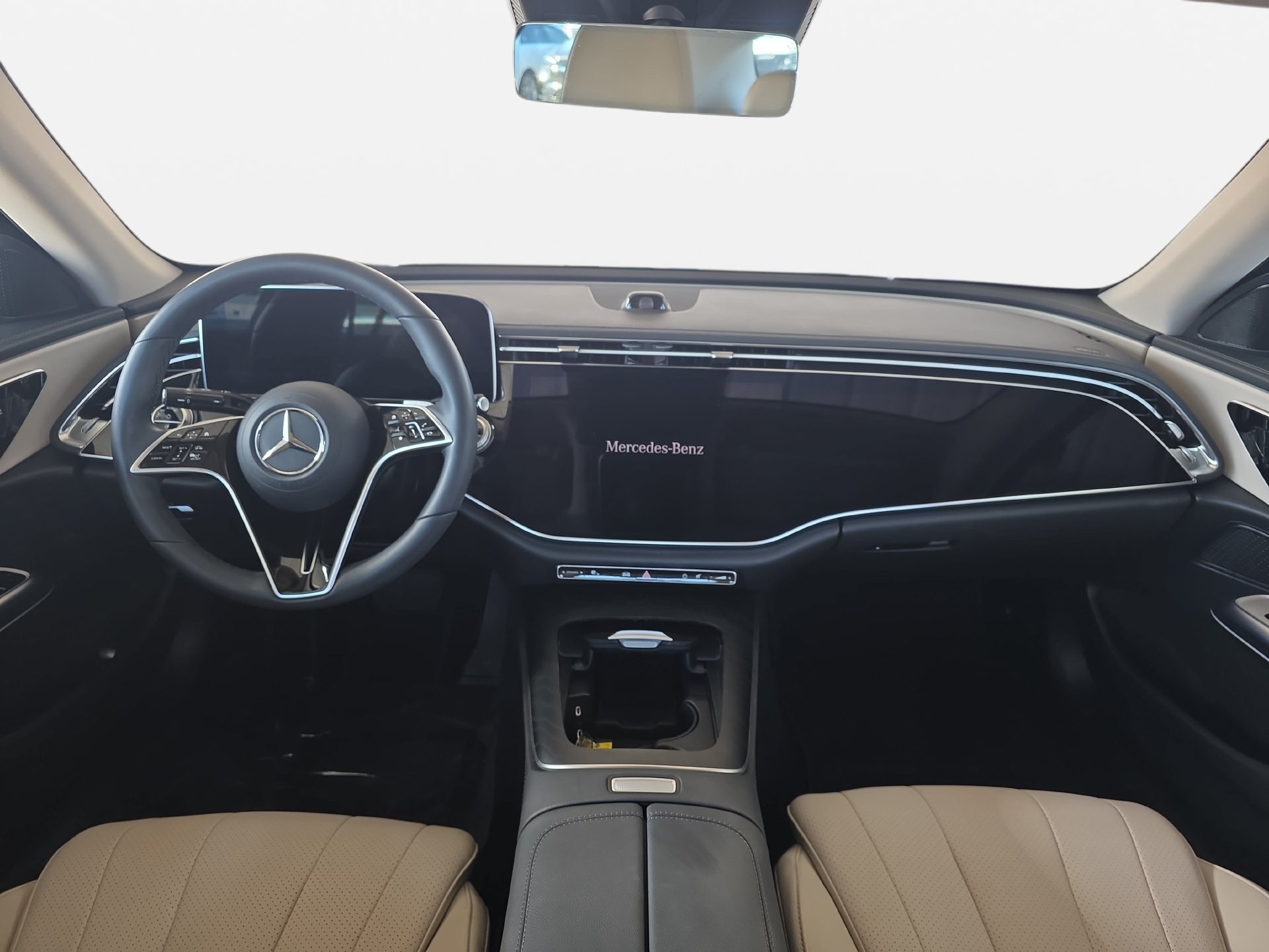Used 2025 Mercedes-Benz E 350 4MATIC Sedan image 9