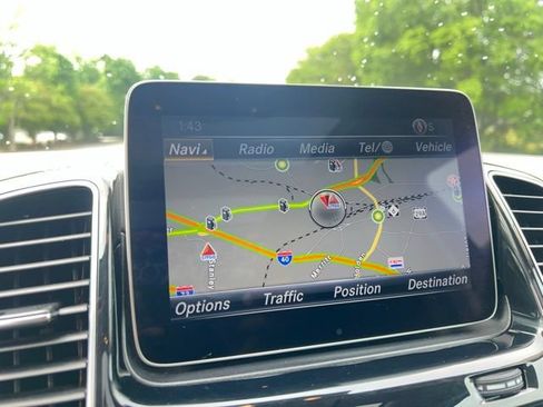 Used 2018 Mercedes-Benz GLS 450 4MATIC image 41