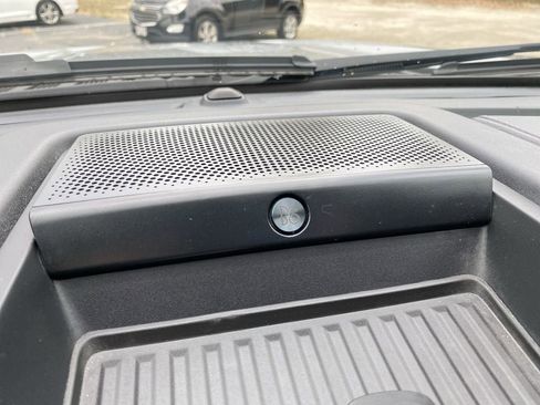 Certified 2022 Ford F350 Lariat w/ Tremor Off-Road Package image 28