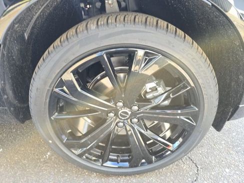 New 2026 Volvo XC60 B5 Ultra w/ Climate Package AWD/4WD image 9