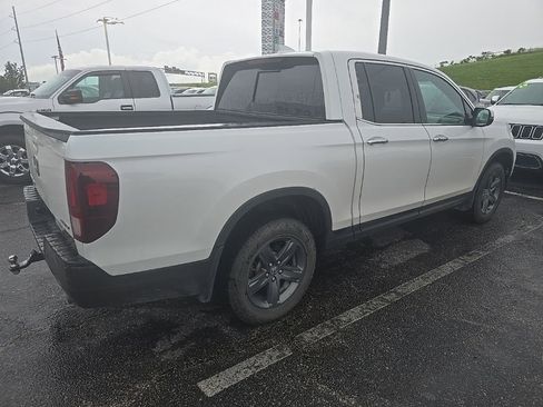 Used 2023 Honda Ridgeline RTL-E image 3