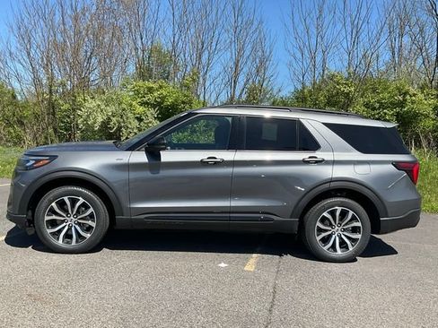 New 2026 Ford Explorer ST-Line AWD/4WD image 30