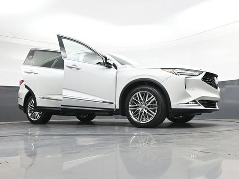 Used 2023 Acura MDX SH-AWD w/ Advance Package image 32