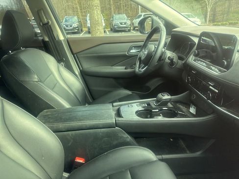 Certified 2023 Nissan Rogue SL w/ SL Premium Package image 11