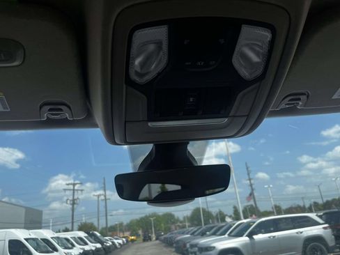Used 2020 RAM 1500 Big Horn AWD/4WD image 31