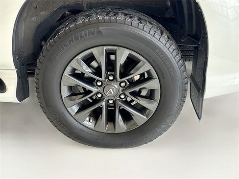 Used 2022 Lexus GX 460 Premium image 34