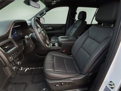 Used 2024 Chevrolet Tahoe RST w/ Luxury Package image 18