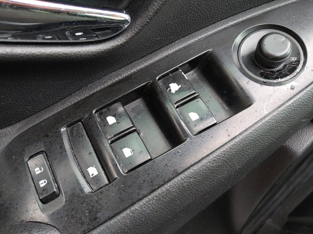 Used 2021 Chevrolet Trax LS w/ Tint and Cruise Package FWD image 27