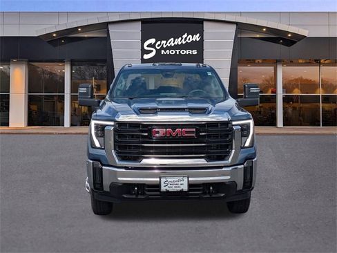 New 2025 GMC Sierra 3500 Pro w/ Fleet Convenience Package image 8