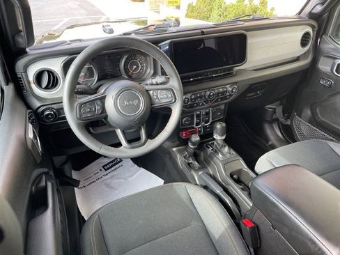 Certified 2024 Jeep Wrangler Willys image 23