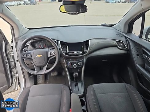 Used 2020 Chevrolet Trax LS w/ Tint and Cruise Package FWD image 8