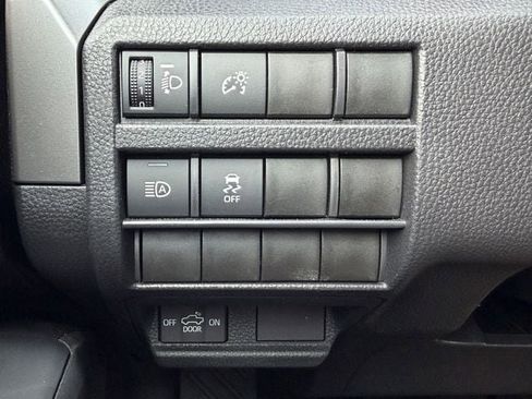 Used 2024 Toyota Tacoma SR5 w/ SR5 Upgrade Package image 23