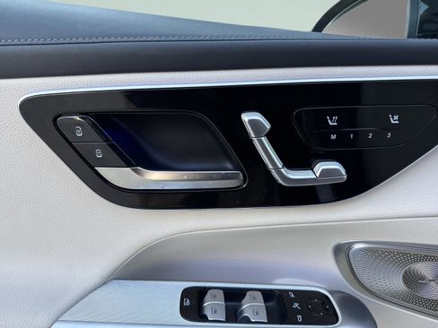 Certified 2023 Mercedes-Benz GLC 300 image 34