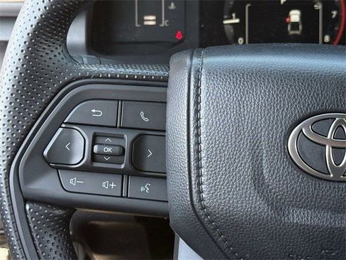 Used 2026 Toyota Tacoma SR5 AWD/4WD image 17