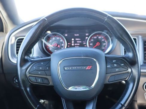 Used 2022 Dodge Charger SXT image 17