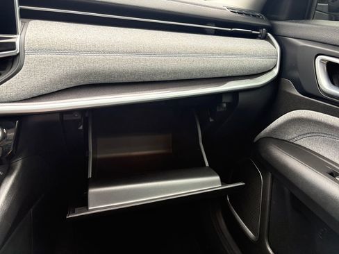 Used 2022 Jeep Compass Latitude image 7