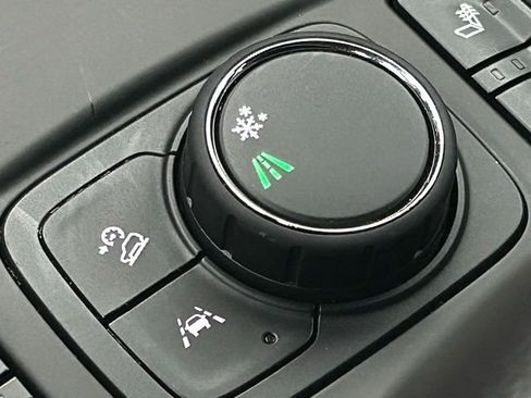 Used 2023 GMC Terrain SLT image 8